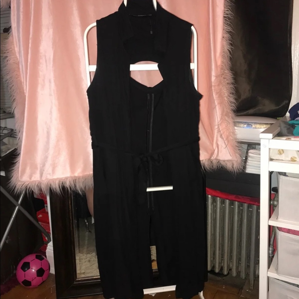 Women’s sleeveless cardigan